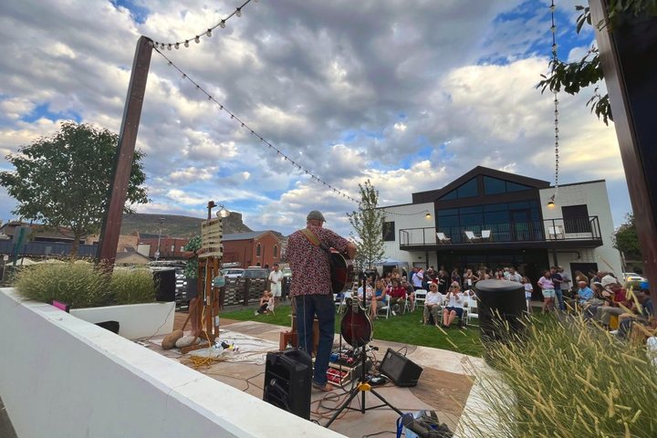 Live music in the Astor House courtyard at Foothills Art Center